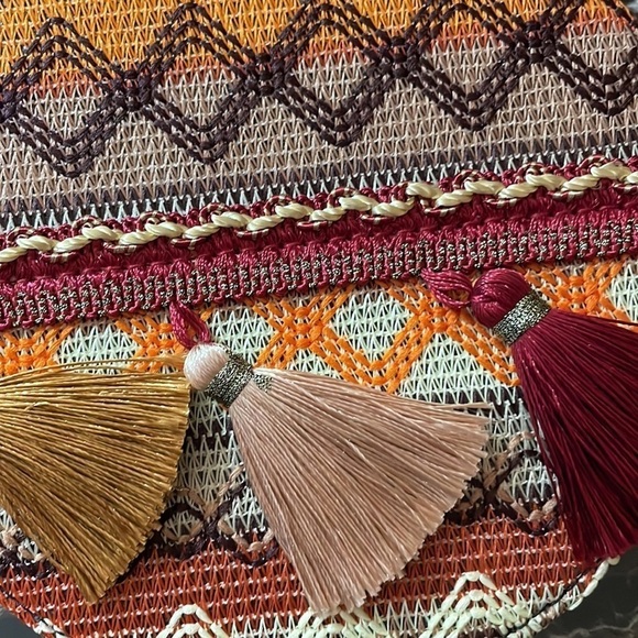 Bohemian Colorful Round Tassel Crossbody Bag - Picture 10 of 10